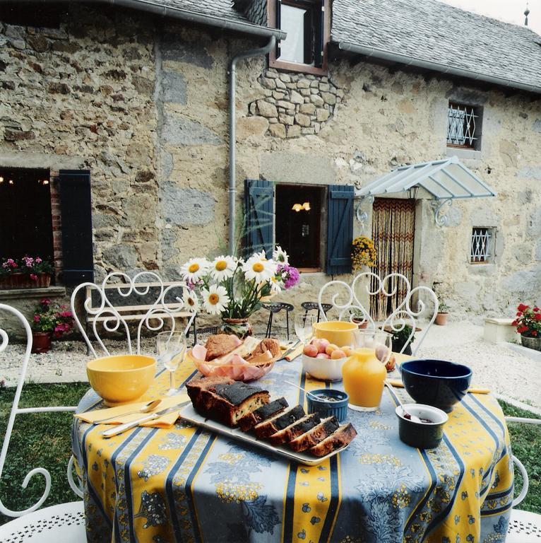 La Ferme De Lacalm Apartment Sanvensa ภายนอก รูปภาพ